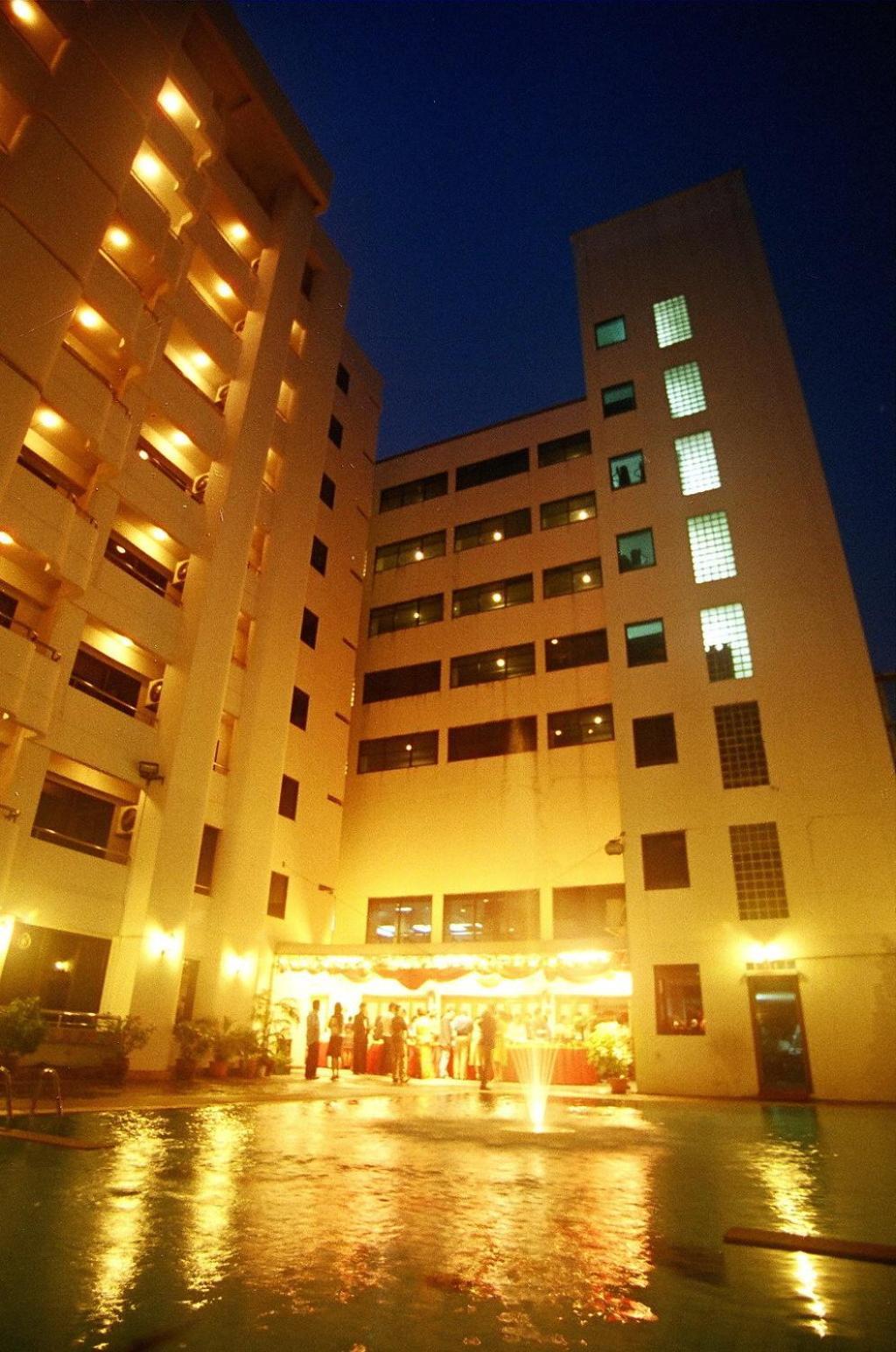 Ebina House - Sha Extra Plus Bangkok Exterior foto